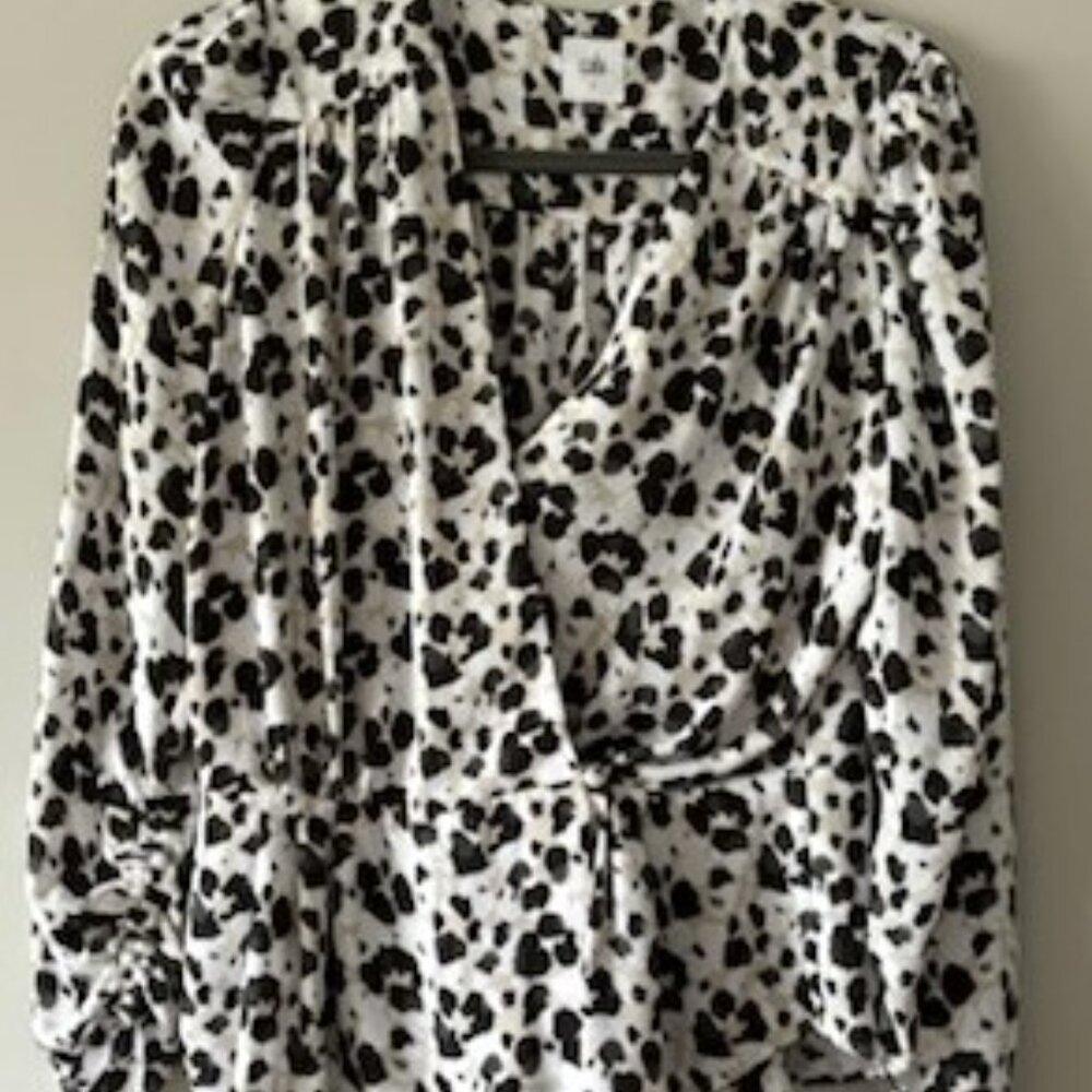Barely Worn- Cabi Rosette Blouse #5898 Black White Neutral Small